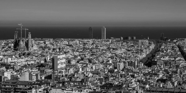 Derecho Inmobiliario / Abogados Inmobiliarios en Barcelona · Mediación Conflictos Comunidades Vecinos / Propietarios